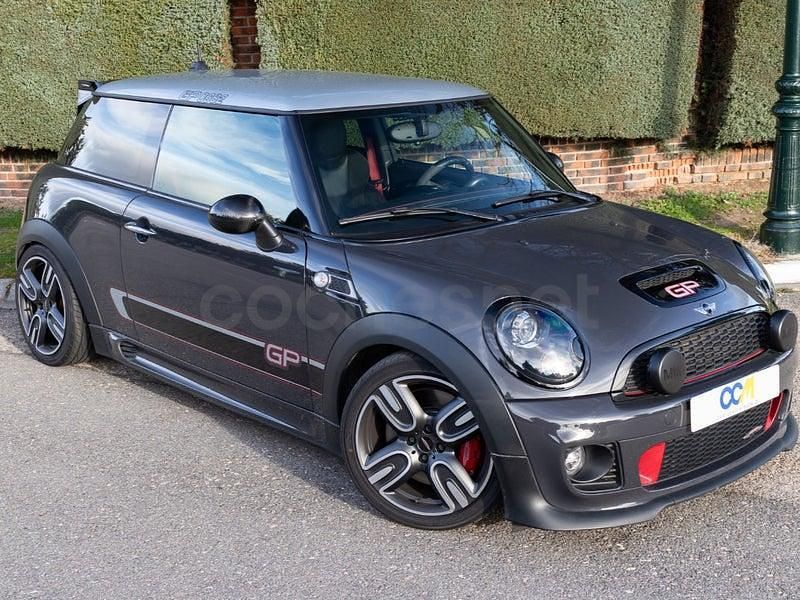 Usado Mini John Cooper Works 306 CV (225 kW) 2020 Gris / plata Utilitario
