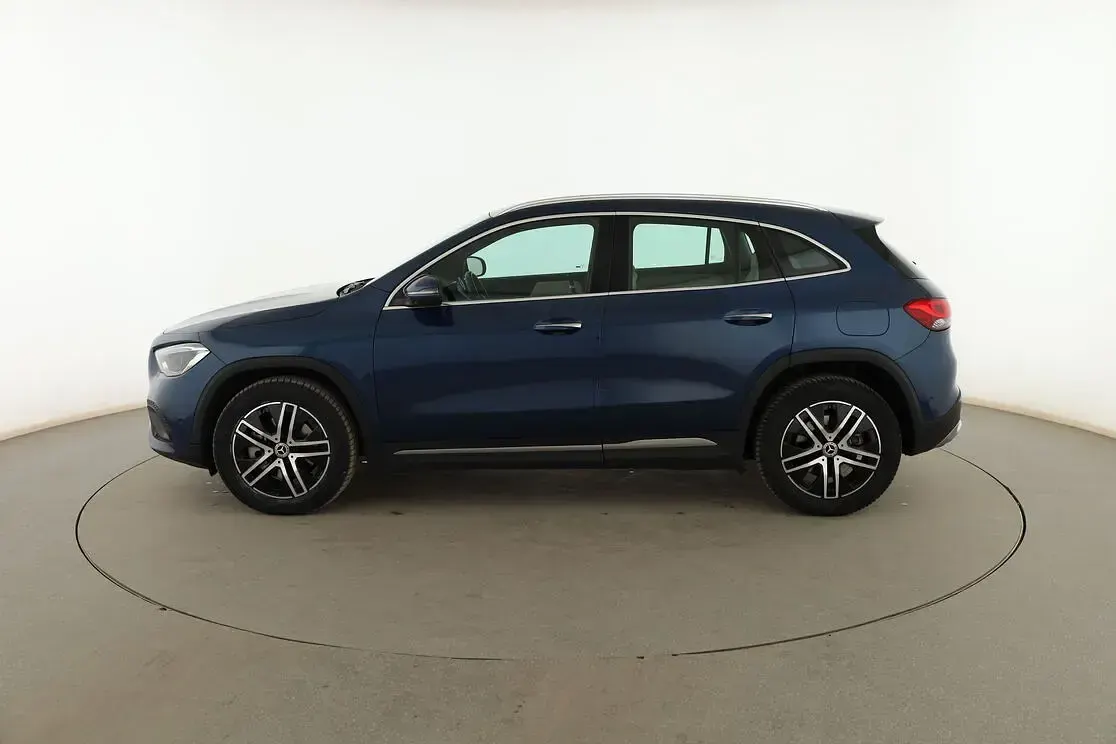 Usado Mercedes GLA250 Progressive 218 CV (160 kW) 2021 Azul SUV