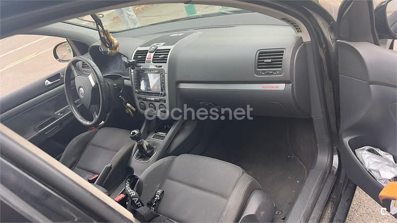 Usado VW Golf IV Sportline 105 CV (77 kW) 2004 Negro Berlina