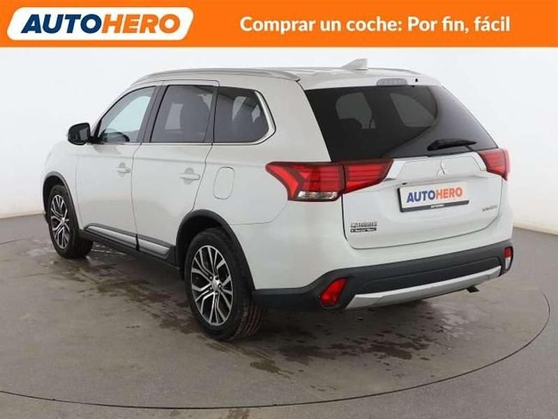 Usado Mitsubishi Outlander Motion 150 CV (110 kW) 2016 Blanco SUV