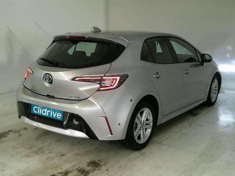 Begagnad Toyota Corolla Active 98 HK (72 kW) 2022 Grå SUV