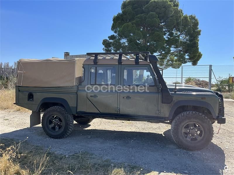 Usado Land Rover Defender 122 CV (89 kW) 2008 Verde Pickup/Camioneta