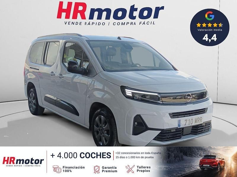 Usado Opel Combo Innovation 130 CV (95 kW) 2024 Blanco Monovolumen