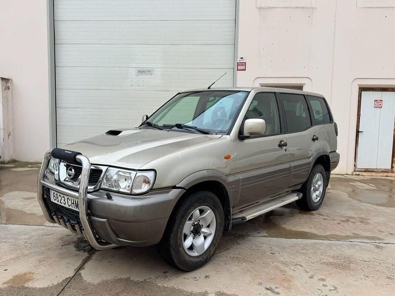 Marrón Usado 2003 Nissan Terrano SUV | 7500 € (Precio justo) - Imagen 1/4