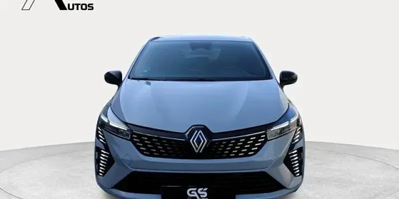 Usado Renault Clio Techno 90 CV (66 kW) 2025 Gris Utilitario