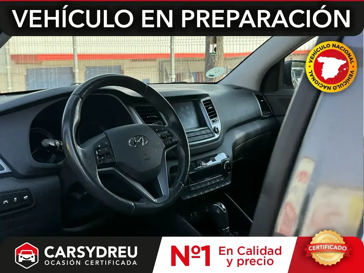 Usado Hyundai Tucson Style 177 CV (130 kW) 2016 Gris / plata SUV