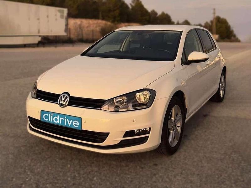 Usado VW Golf Sportsvan Business 110 CV (80 kW) 2016 Blanco Monovolumen