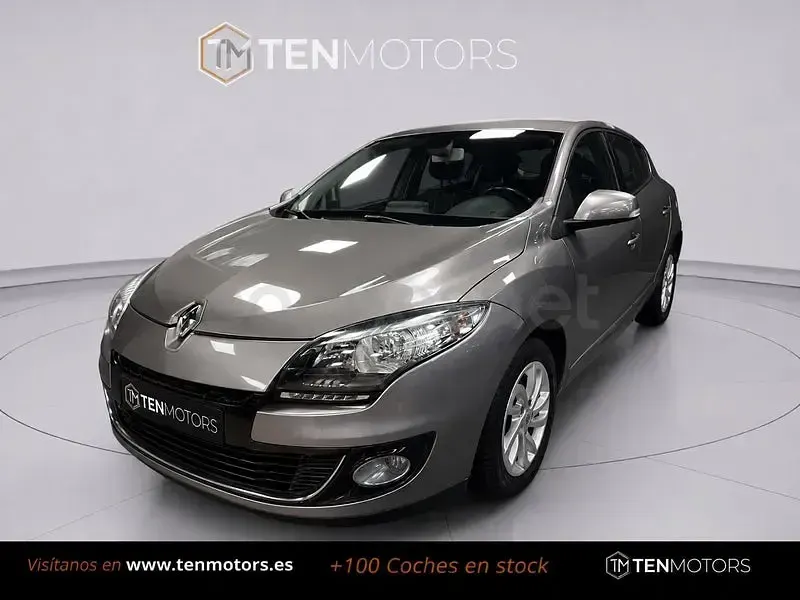 Usado Renault Mégane Life 115 CV (84 kW) 2013 Gris / plata Berlina