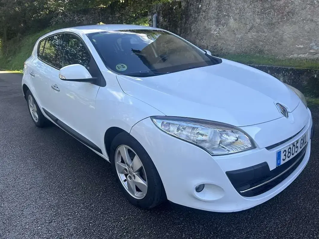 Usado Renault Mégane Privilege 131 CV (96 kW) 2009 Blanco Utilitario