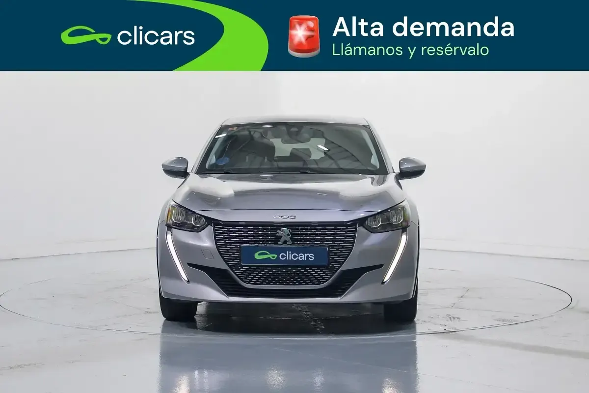 Usado Peugeot e-208 Allure 100 kW (136 CV) 2021 Gris Utilitario