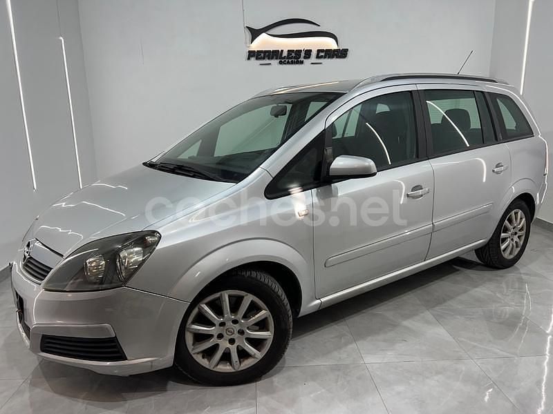 Gris / plata Usado 2007 Opel Zafira Enjoy Monovolumen | 3990 € (Precio justo) - Imagen 1/4