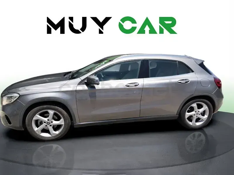 Usado Mercedes GLA200 136 CV (100 kW) 2017 Gris / plata SUV