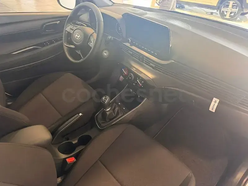 Nuevo Hyundai i20 Blackline 90 CV (66 kW) 2026 Blanco Utilitario
