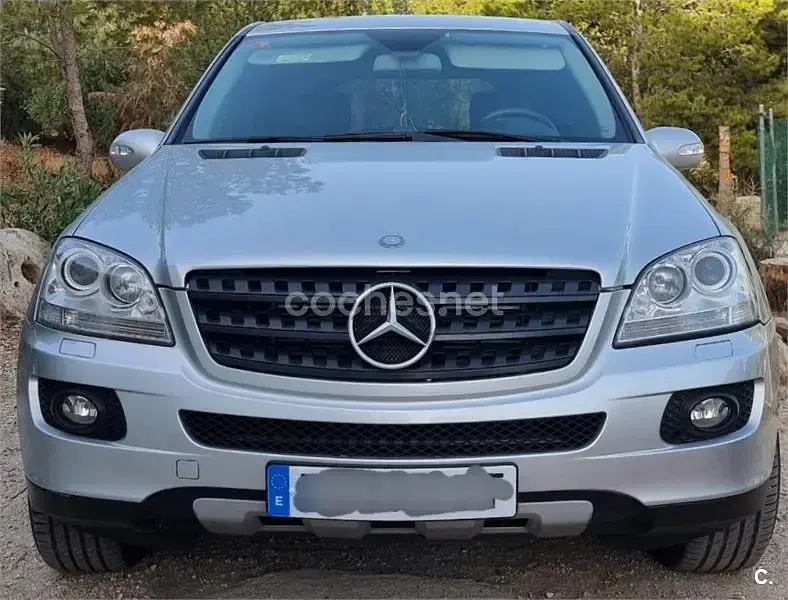 Usado Mercedes ML320 224 CV (164 kW) 2006 Gris / plata SUV