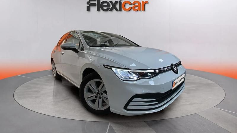 Usado VW Golf VIII Life 116 CV (85 kW) 2022 Blanco Berlina
