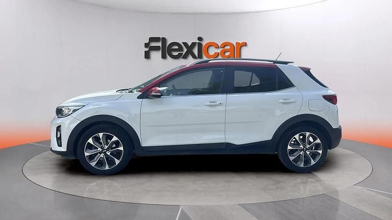 Usado Kia Stonic 120 CV (88 kW) 2018 Blanco SUV