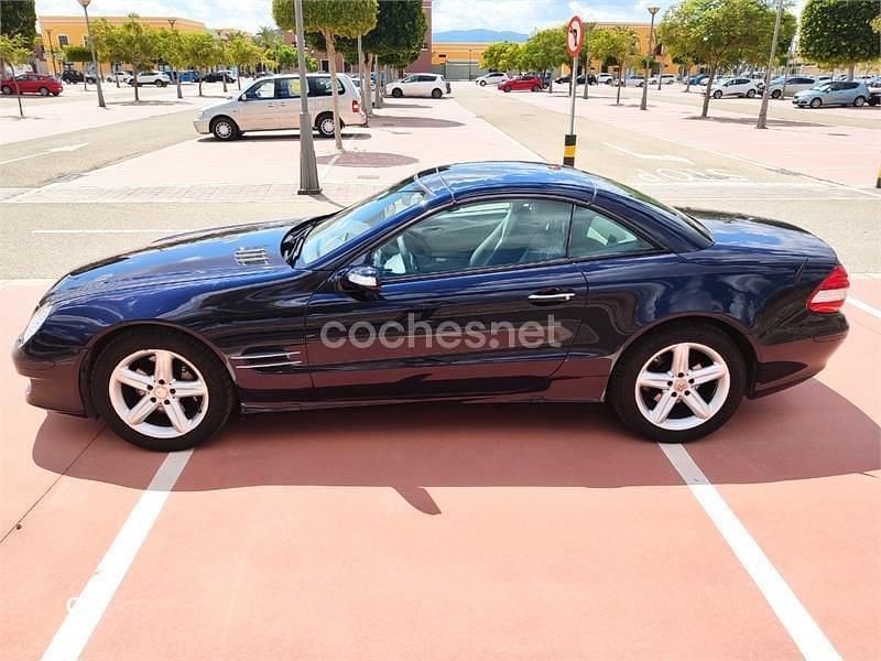 Usado Mercedes SL350 272 CV (200 kW) 2008 Azul Descapotable