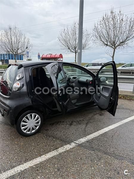 Usado Citroën C1 54 CV (39 kW) 2006 Negro Utilitario