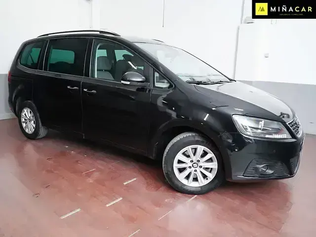 Usado Seat Alhambra Style 150 CV (110 kW) 2022 Negro Monovolumen