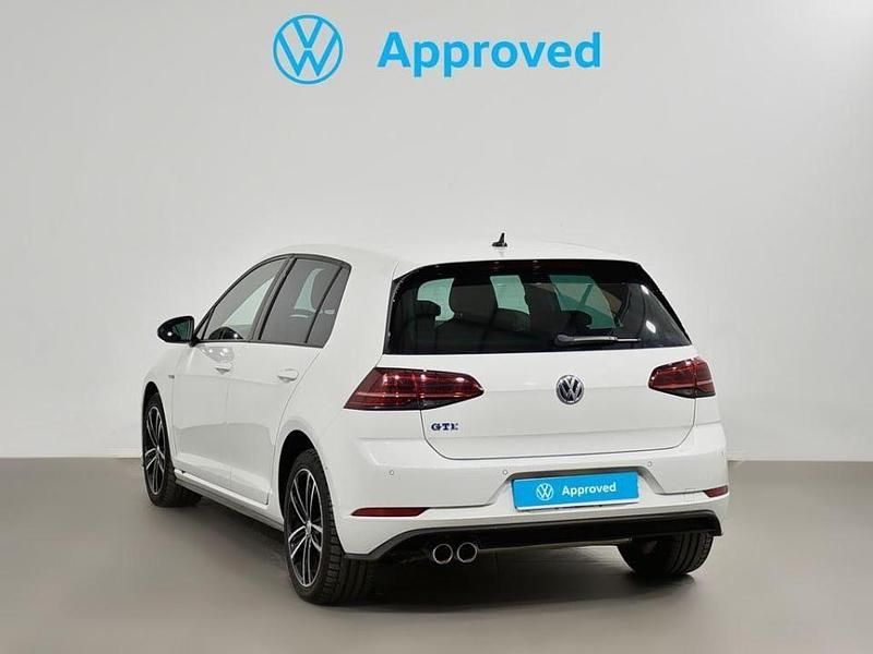 Usado VW Golf VII GTE 204 CV (150 kW) 2019 Blanco Berlina