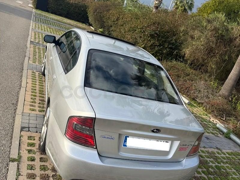 Usado Subaru Legacy 165 CV (121 kW) 2004 Gris / plata Berlina