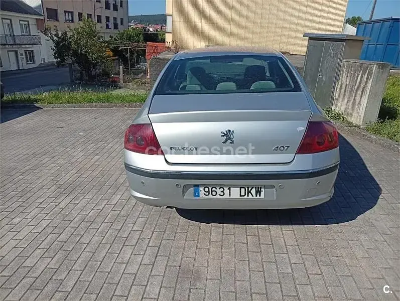 Usado Peugeot 407 136 CV (100 kW) 2005 Gris / plata Berlina