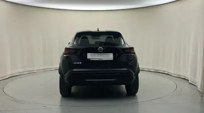 Usado Nissan Juke N-Connecta 114 CV (83 kW) 2021 Midnight black (metalizado) SUV