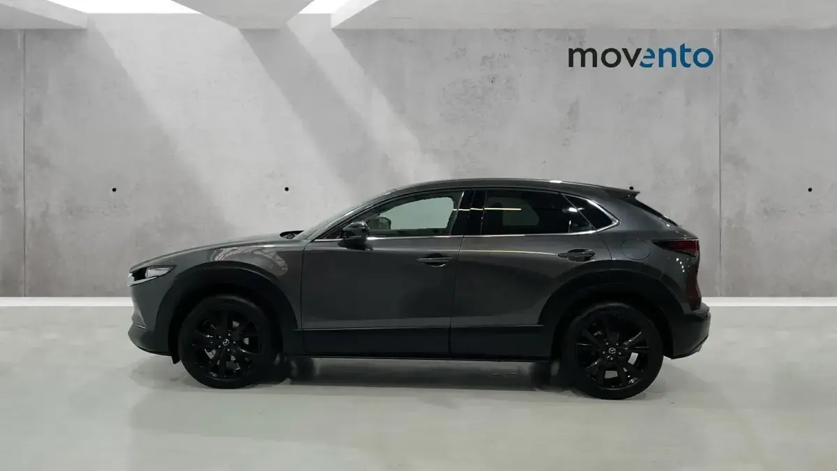 Käytetty Mazda CX-30 Homura-Line 150 HP (110 kW) 2022 Harmaa Katumaasturi