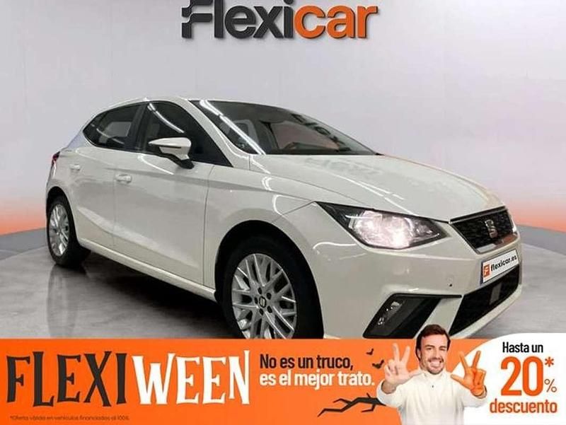 Blanco Usado 2017 Seat Ibiza Reference Utilitario | 9490 € (Un poco caro) - Imagen 1/4