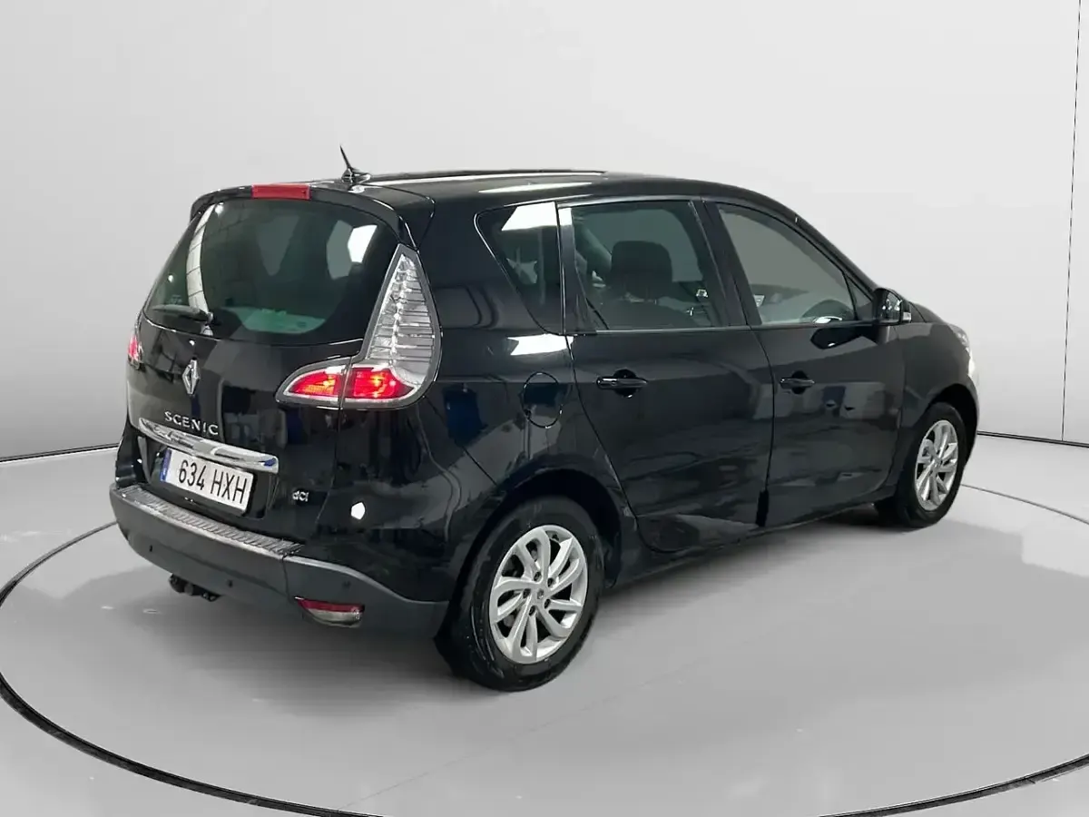 Usado Renault Scenic E-Tech Dynamique 110 CV (80 kW) 2014 Negro