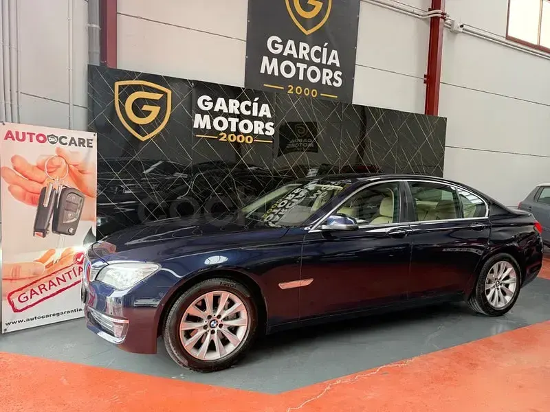Usado BMW 730 Comfort Edition 258 CV (189 kW) 2013 Azul Berlina