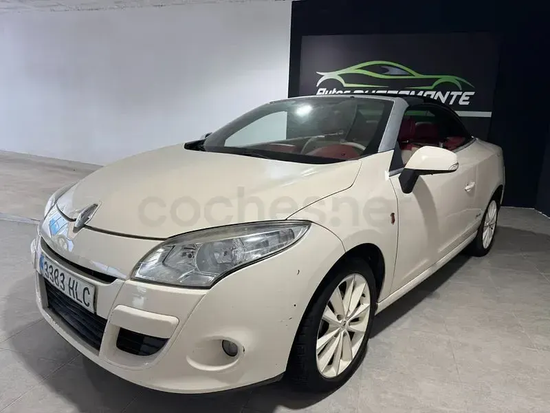 Usado Renault Mégane Cabriolet Floride 110 CV (80 kW) 2012 Blanco Descapotable