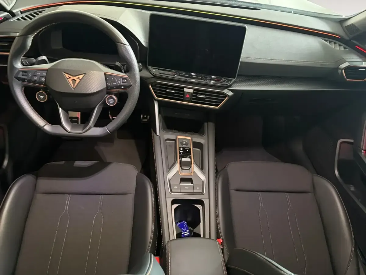 Usado Cupra Formentor 150 CV (110 kW) 2025 Blanco SUV
