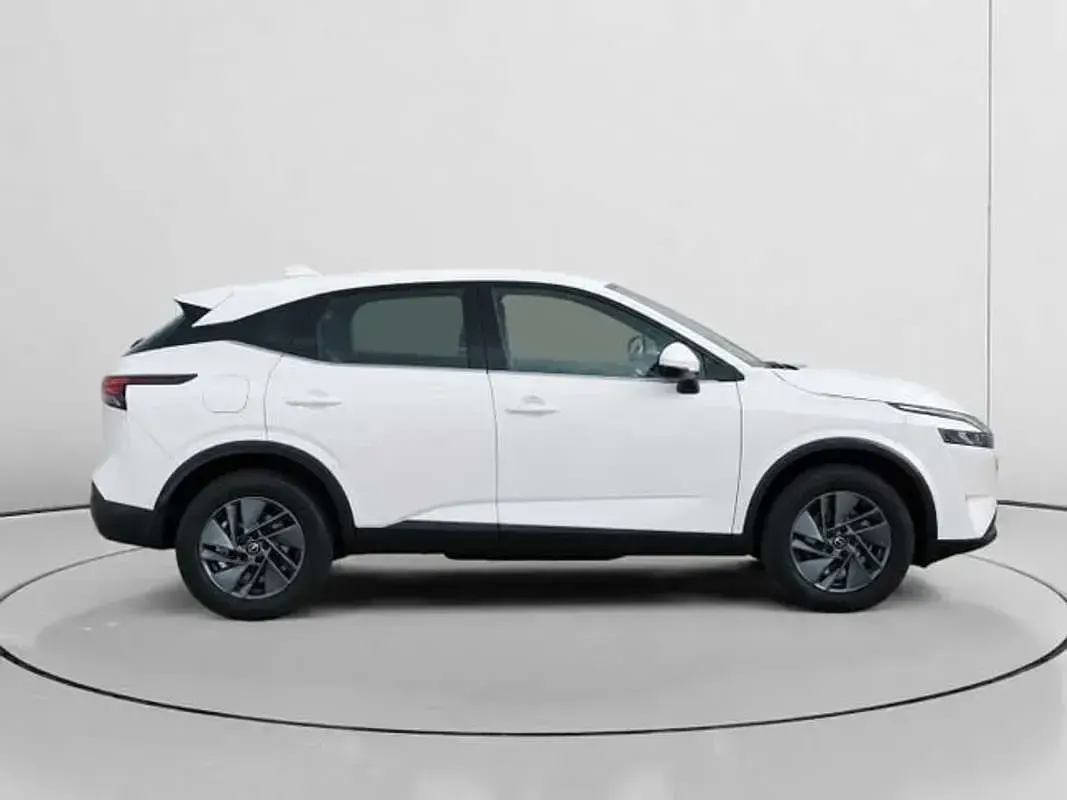 Usado Nissan Qashqai Acenta 140 CV (102 kW) 2022 Blanco SUV