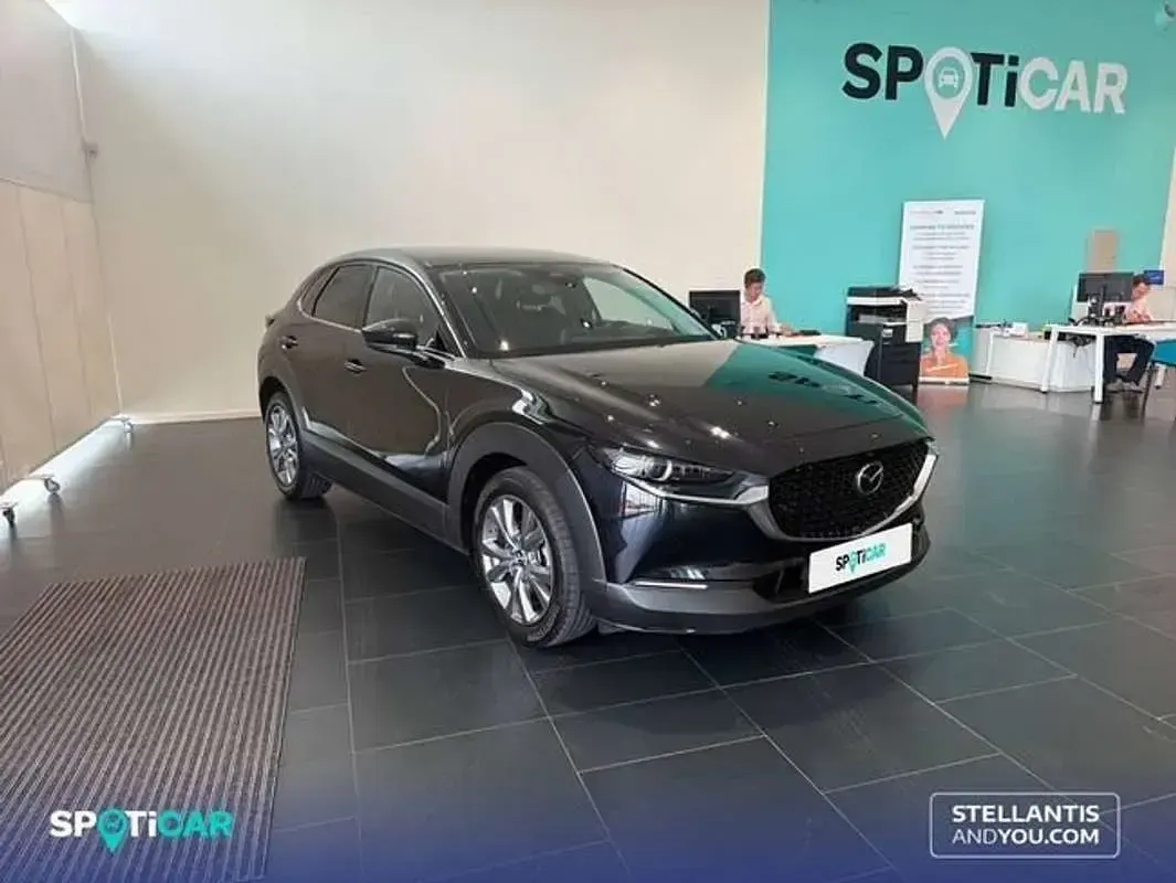 Usado Mazda CX-30 Exclusive-Line 141 CV (103 kW) 2025 Negro SUV