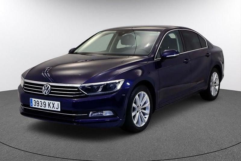 Azul Usado 2019 VW Passat Advance Berlina | 17.140 € (Precio justo) - Imagen 1/4