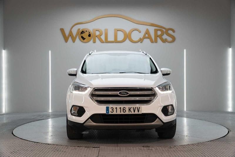 Usado Ford Kuga Trend+ 120 CV (88 kW) 2019 Blanco SUV