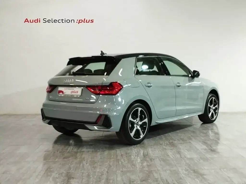 Usado Audi A1 116 CV (85 kW) 2025 Gris SUV