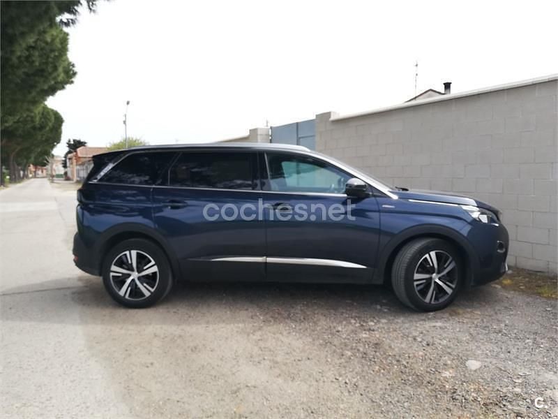 Usado Peugeot 5008 GT-line 130 CV (95 kW) 2018 Azul Monovolumen