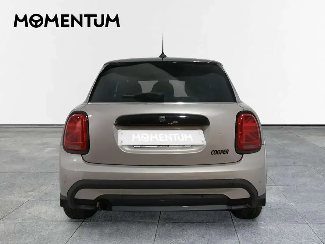 Usado Mini Cooper 136 CV (100 kW) 2022 Gris Utilitario