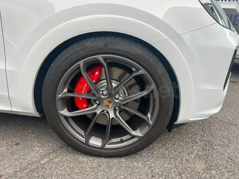 Usado Porsche Cayenne 500 CV (367 kW) 2025 Blanco SUV