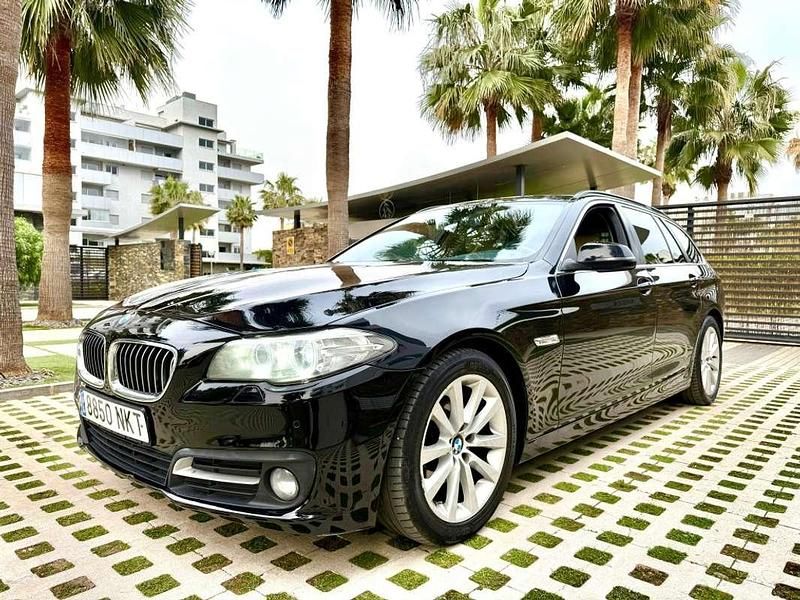 Usado BMW 520 Comfort Edition 190 CV (139 kW) 2017 Negro Familiar