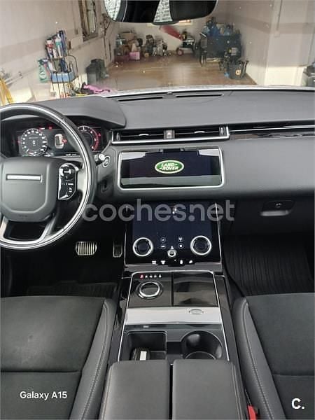 Usado Land Rover Range Rover Velar R-Dynamic 240 CV (176 kW) 2019 Gris / plata SUV