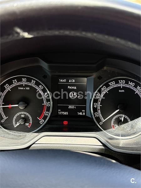 Usado Skoda Octavia Style 116 HP (85 kW) 2017 Cinzento Carrinha