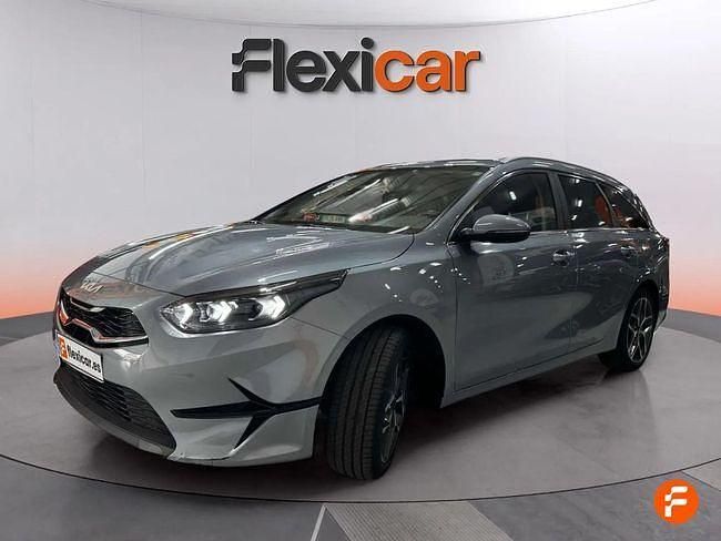 Usado Kia Ceed 136 CV (100 kW) 2022 Gris Utilitario