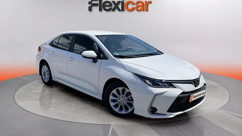 Usado Toyota Corolla Active 126 CV (92 kW) 2023 Blanco Berlina
