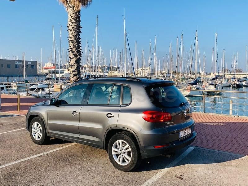 Usado VW Tiguan Sport 160 CV (117 kW) 2014 Gris / plata SUV