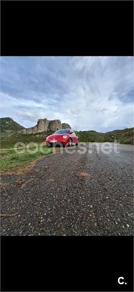 Usado VW New Beetle 115 CV (84 kW) 1999 Rojo Utilitario