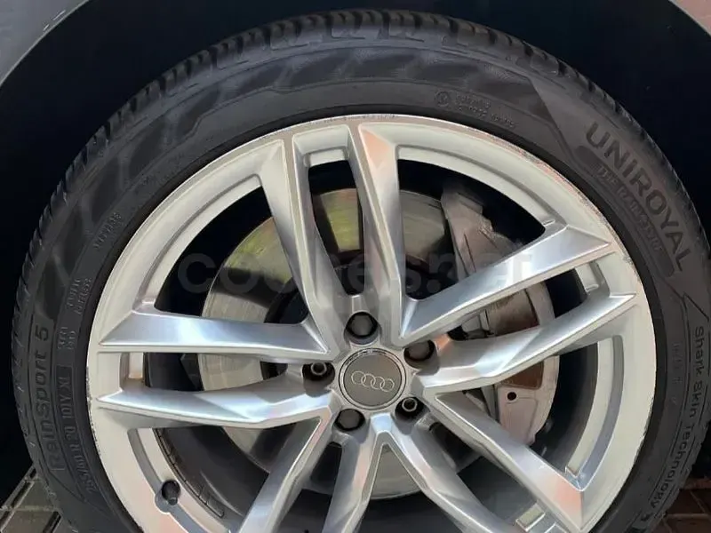 Usado Audi A8L Ambiente 435 CV (319 kW) 2017 Gris / plata Berlina