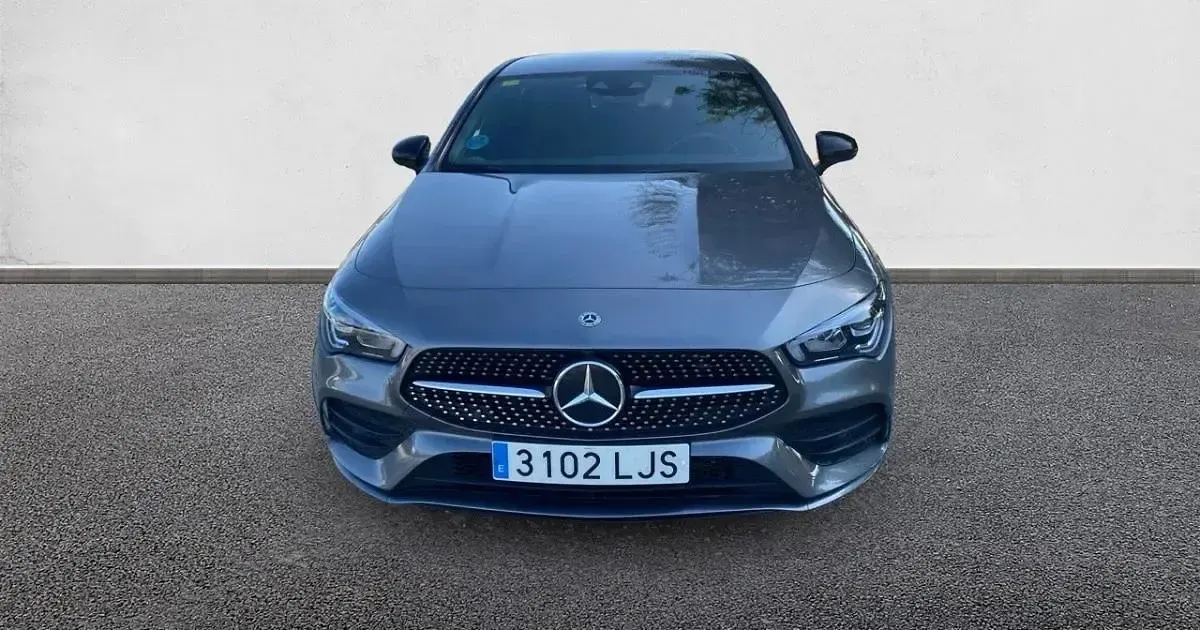 Usado Mercedes CLA200 Shooting Brake 150 CV (110 kW) 2020 Familiar